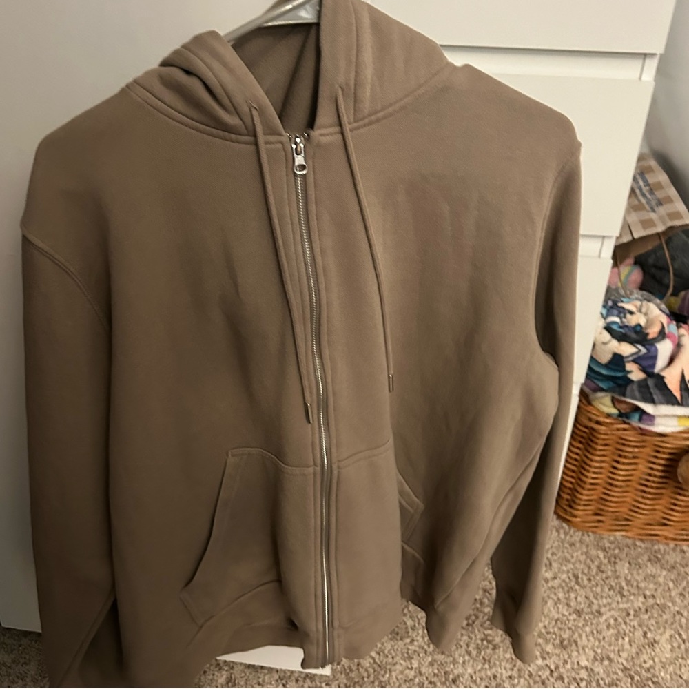 H&M beige zip up sweatshirt